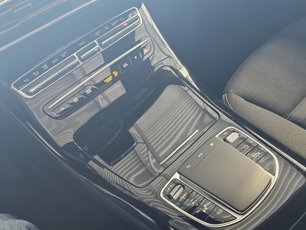 Mercedes-Benz EQC 2022