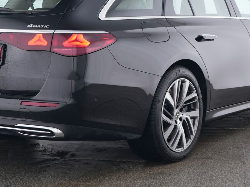 Mercedes-Benz E 300 2024