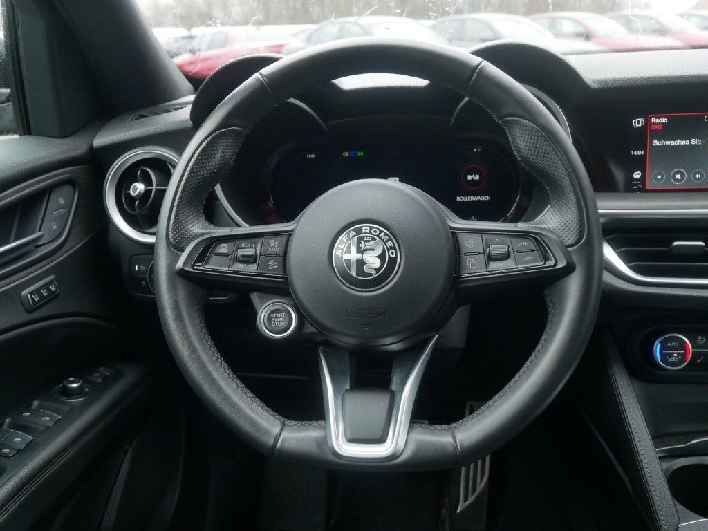 Alfa Romeo Stelvio 2023