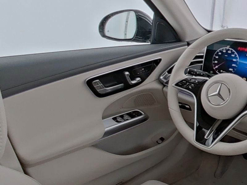 Mercedes-Benz E 300 2024