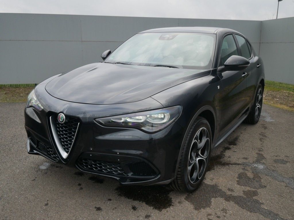 Alfa Romeo Stelvio 2023