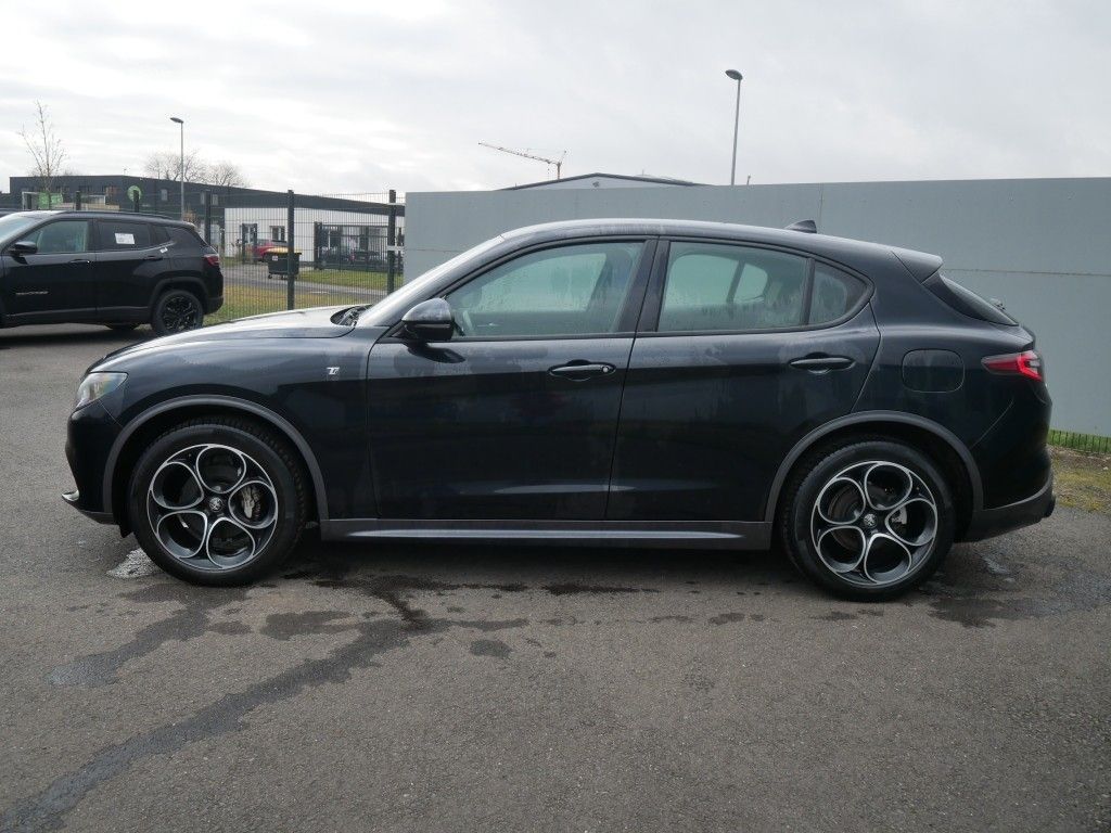 Alfa Romeo Stelvio 2023