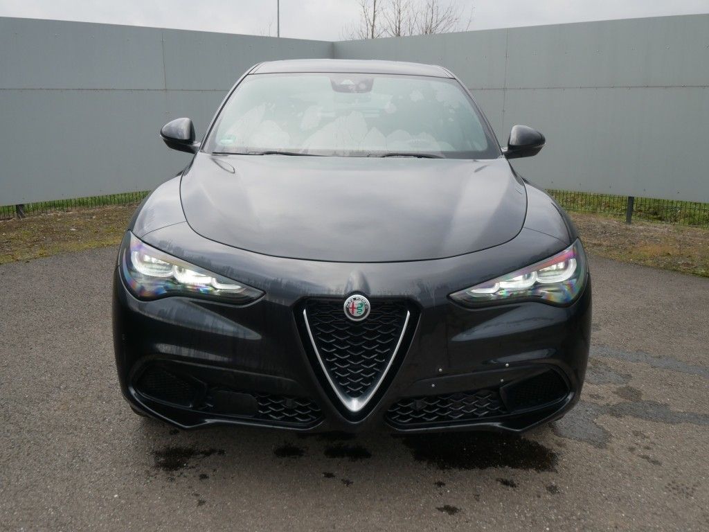 Alfa Romeo Stelvio 2023