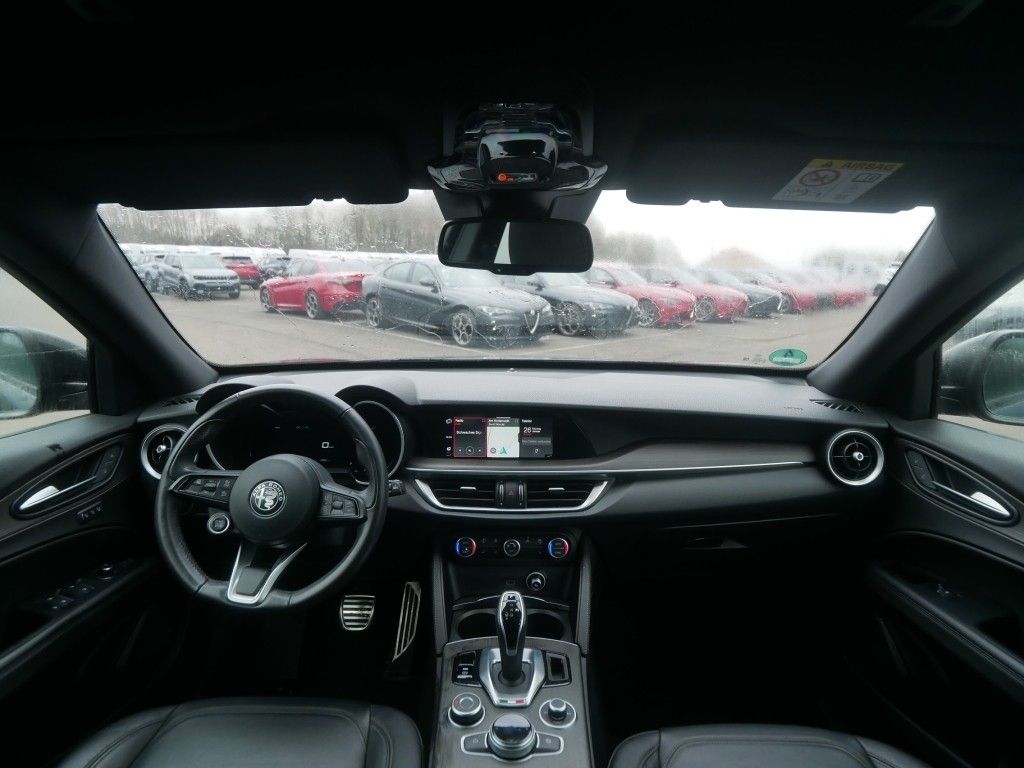 Alfa Romeo Stelvio 2023