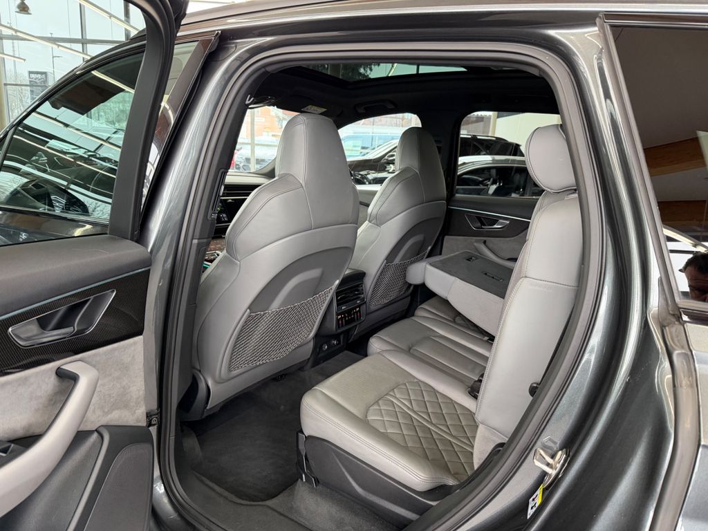 Audi SQ7 2021