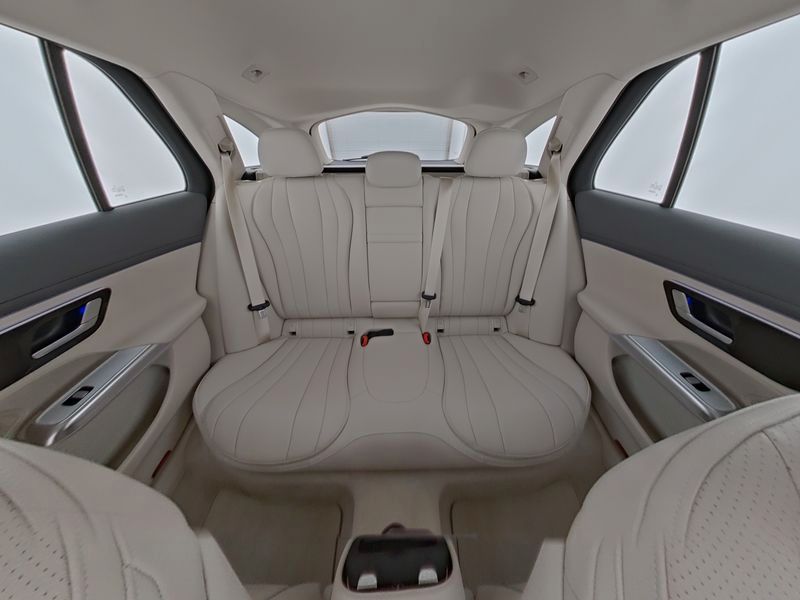 Mercedes-Benz E 300 2024