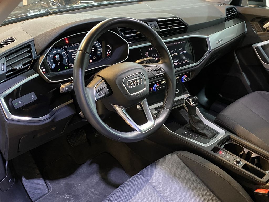 Audi Q3 2021