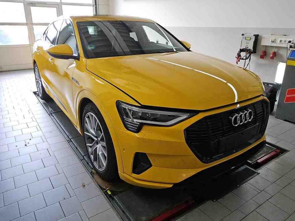 Audi e-tron 2022