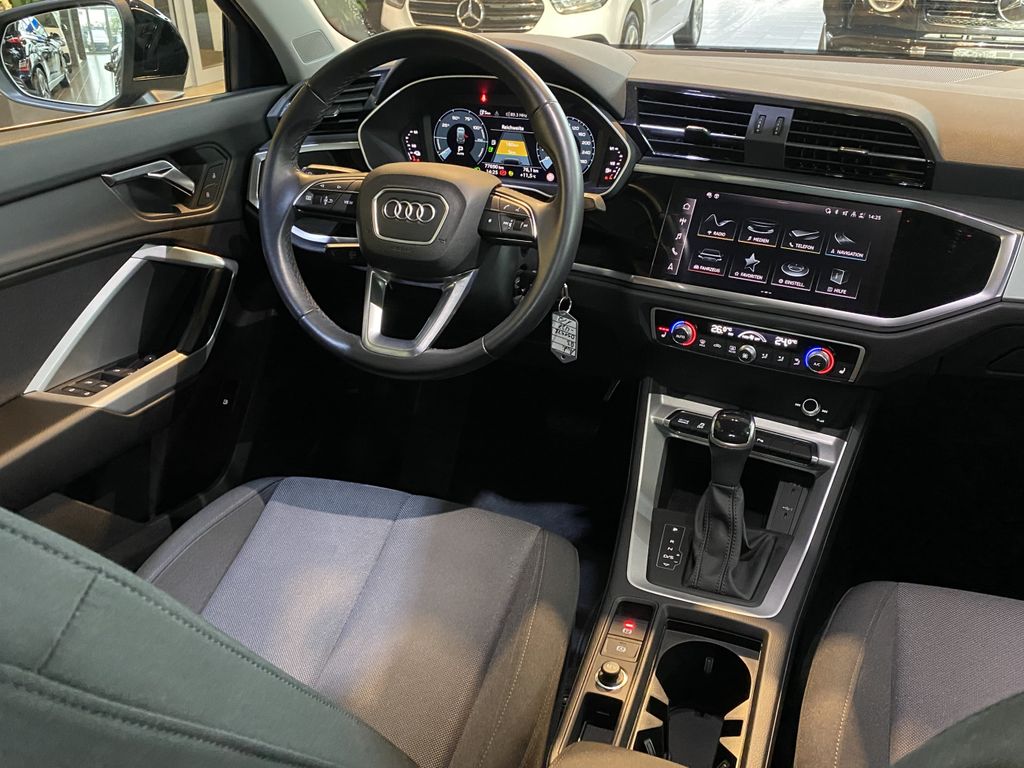 Audi Q3 2021