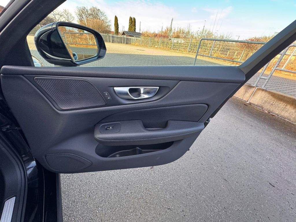 Volvo V60 2021