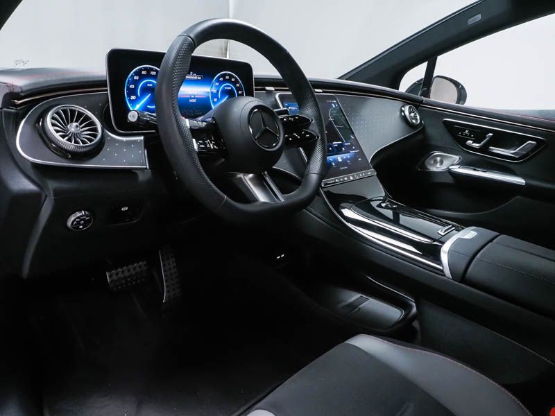 Mercedes-Benz EQE 2024