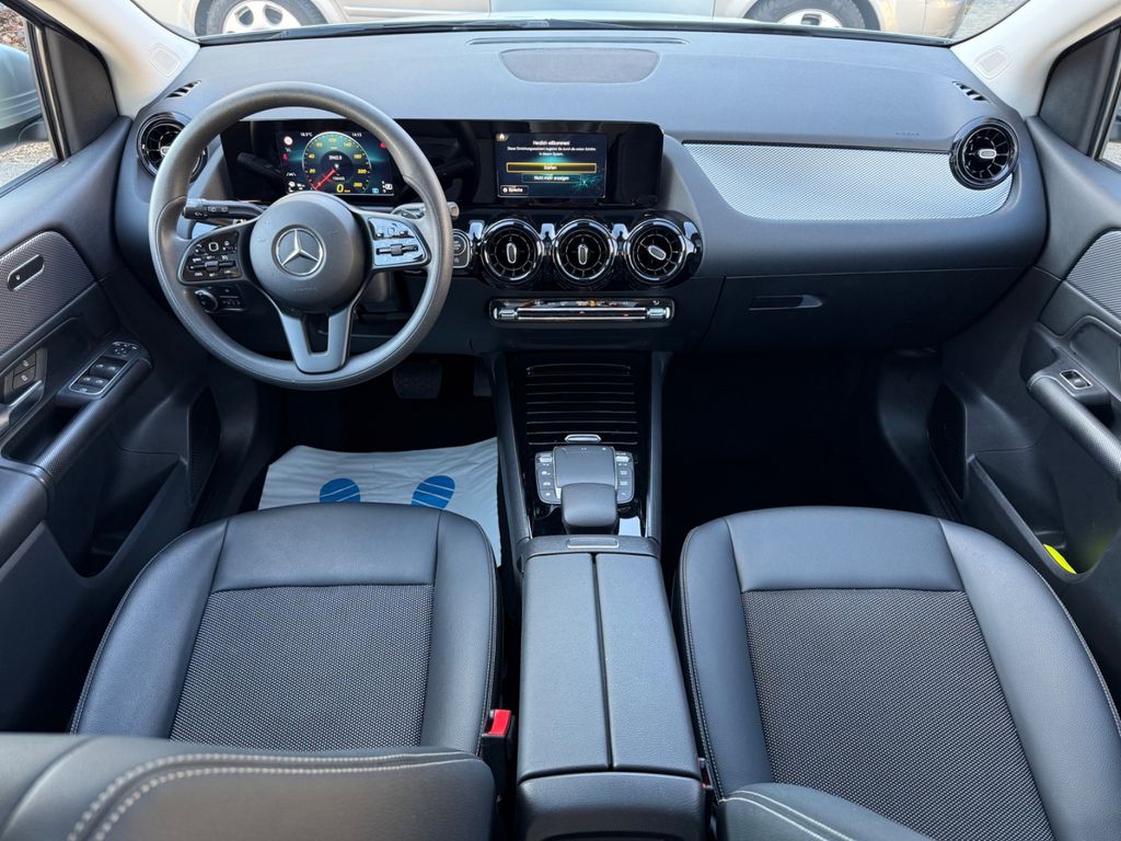 Mercedes-Benz B 220 2022