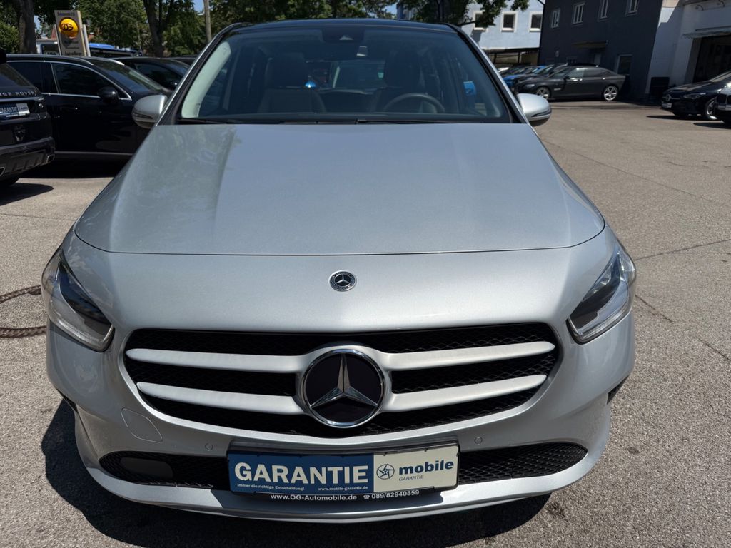 Mercedes-Benz B 220 2022