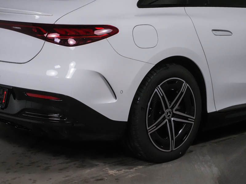 Mercedes-Benz EQE 2024