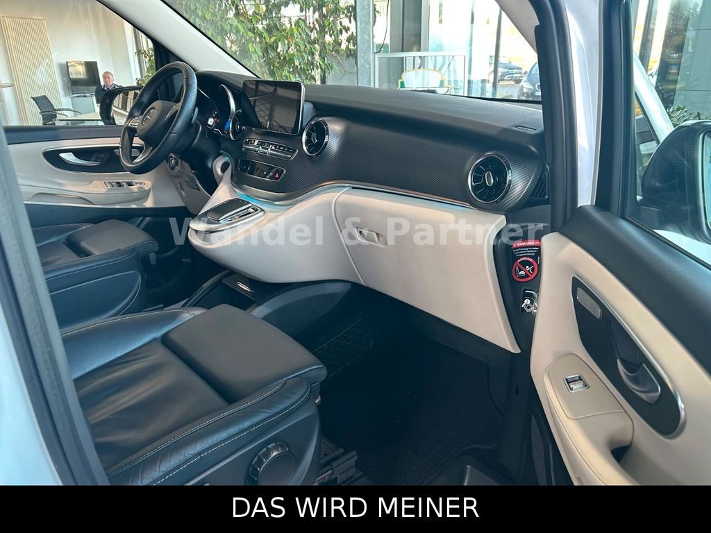 Mercedes-Benz 220 2022