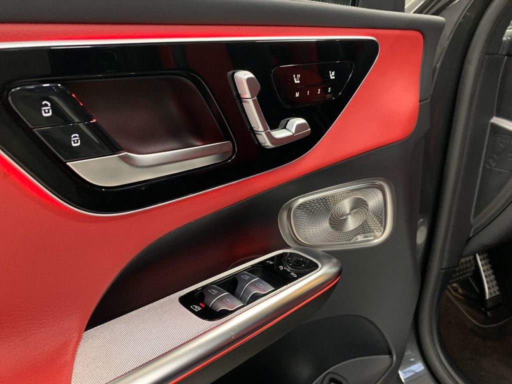 Mercedes-Benz GLC 300 2024