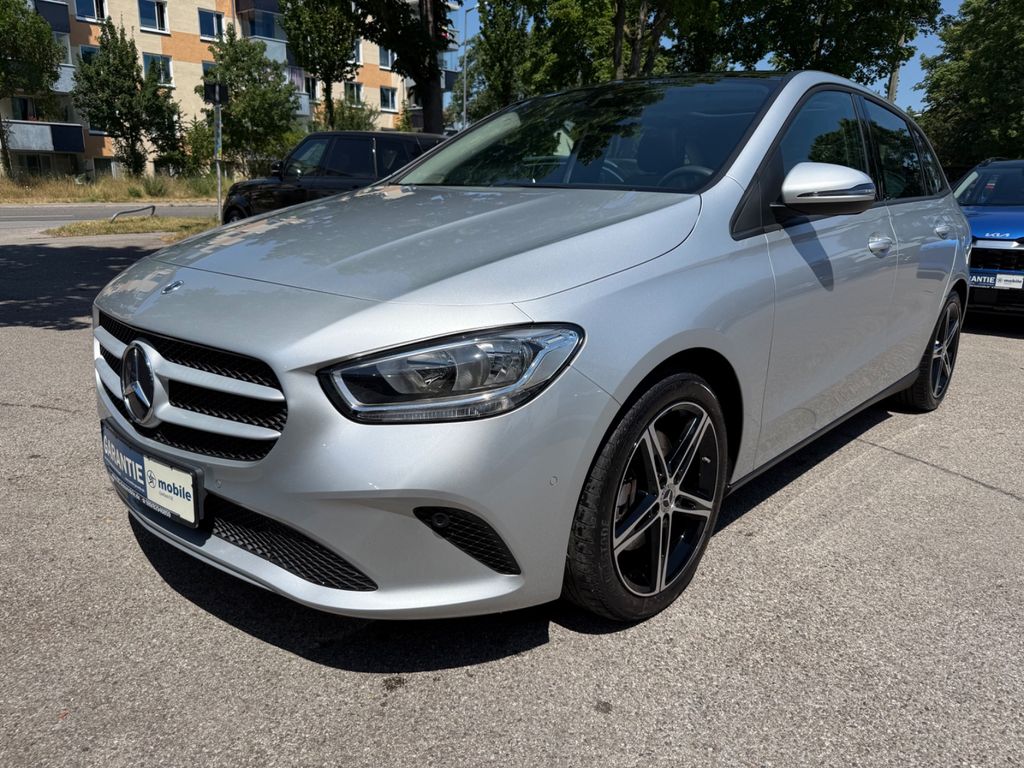 Mercedes-Benz B 220 2022