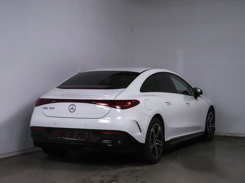 Mercedes-Benz EQE 2024