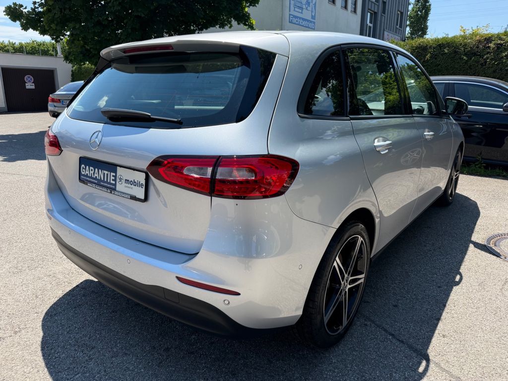 Mercedes-Benz B 220 2022