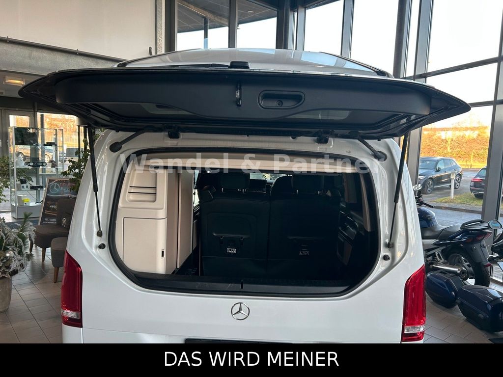 Mercedes-Benz 220 2022