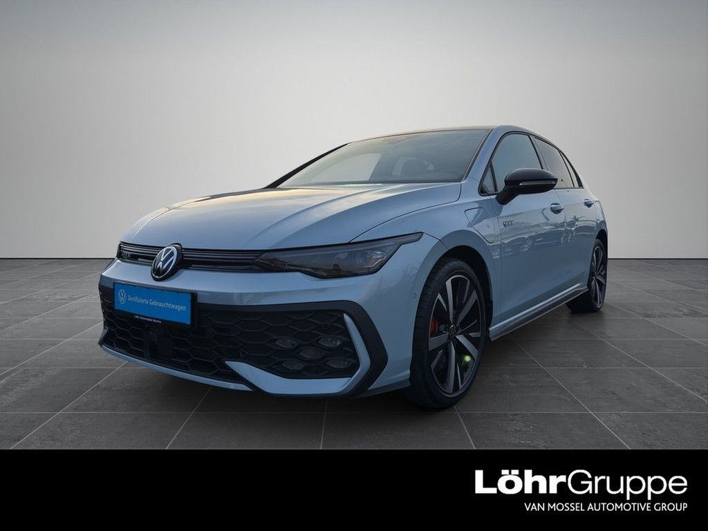Volkswagen Golf 2025