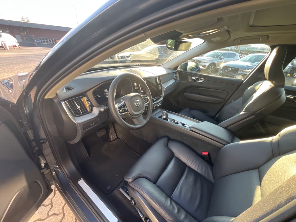 Volvo XC60 2022