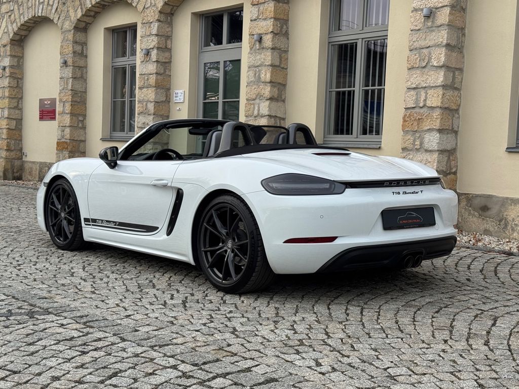 Porsche Boxster 2020