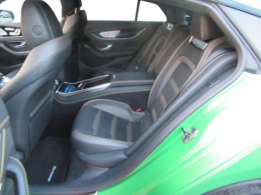 Mercedes-Benz AMG GT 2024