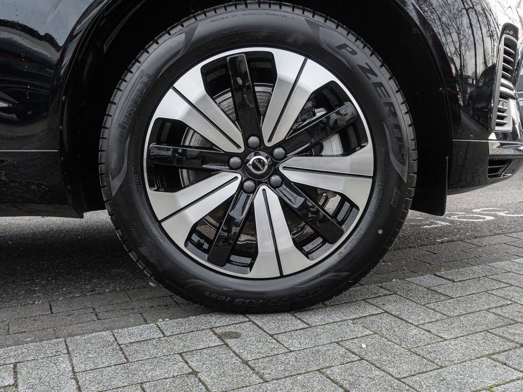 Volvo XC60 2025
