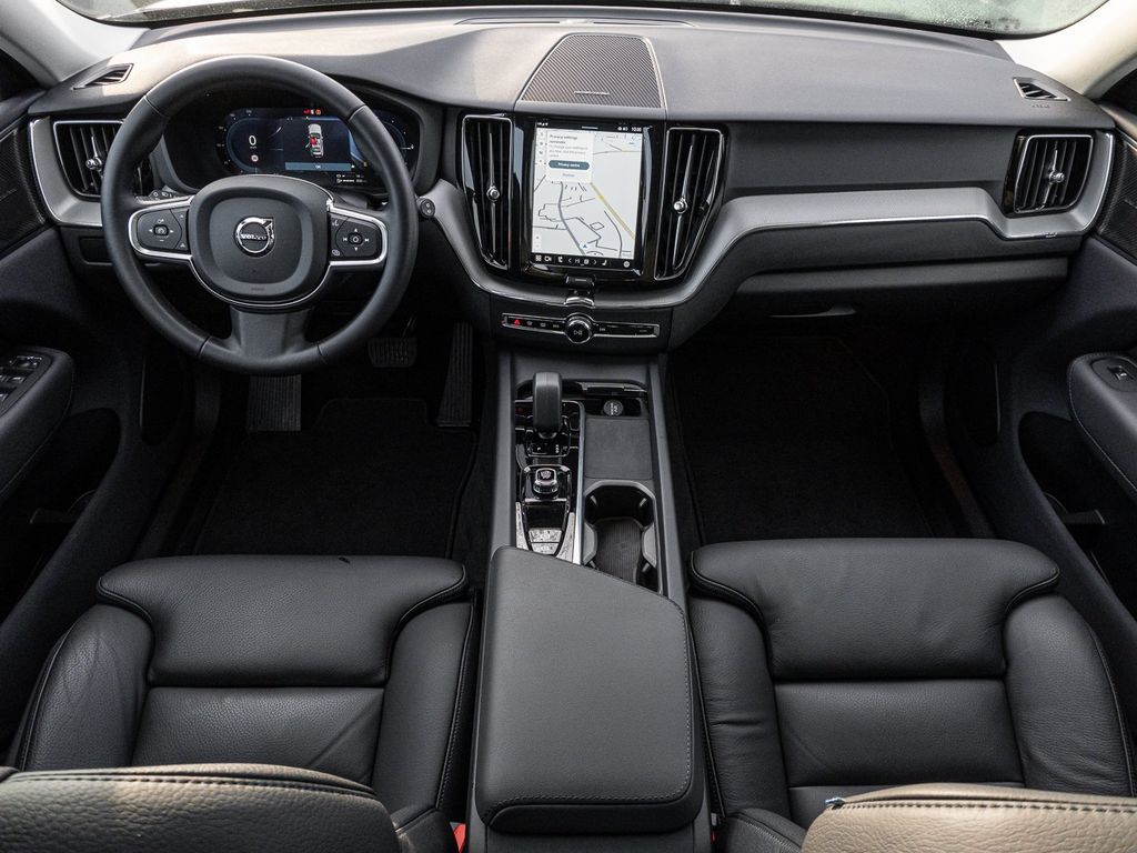 Volvo XC60 2025