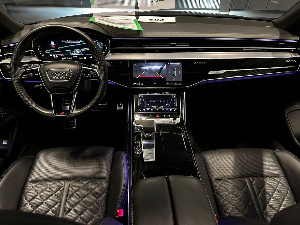 Audi A8 2022