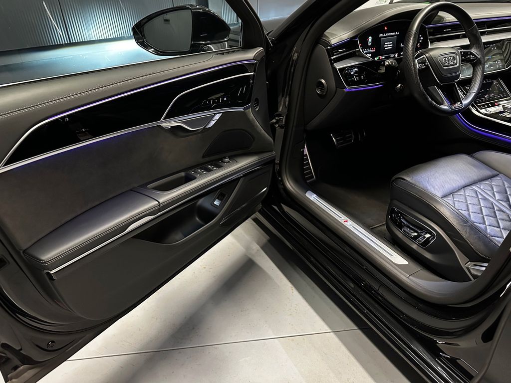 Audi A8 2022
