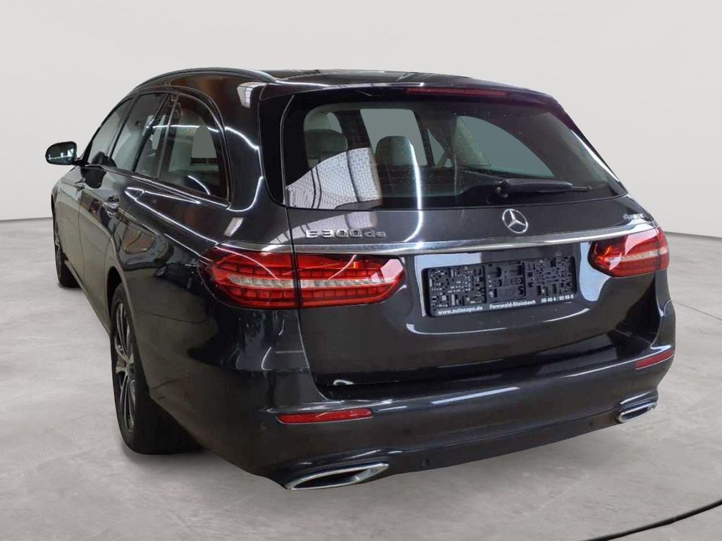 Mercedes-Benz E 300 2022