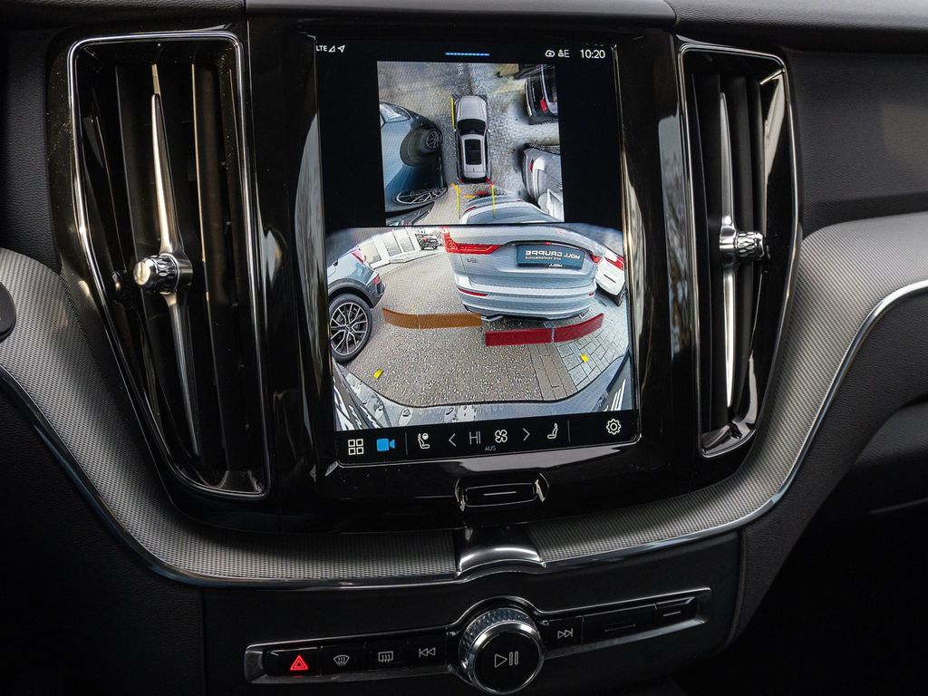 Volvo XC60 2025