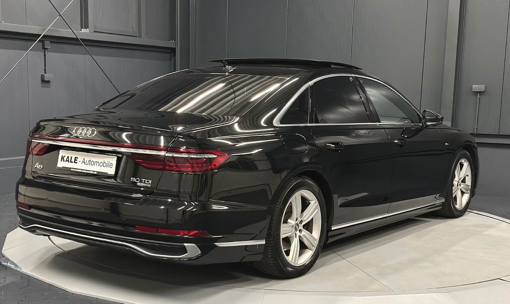 Audi A8 2022