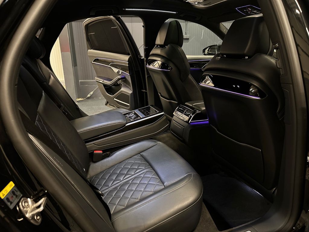 Audi A8 2022