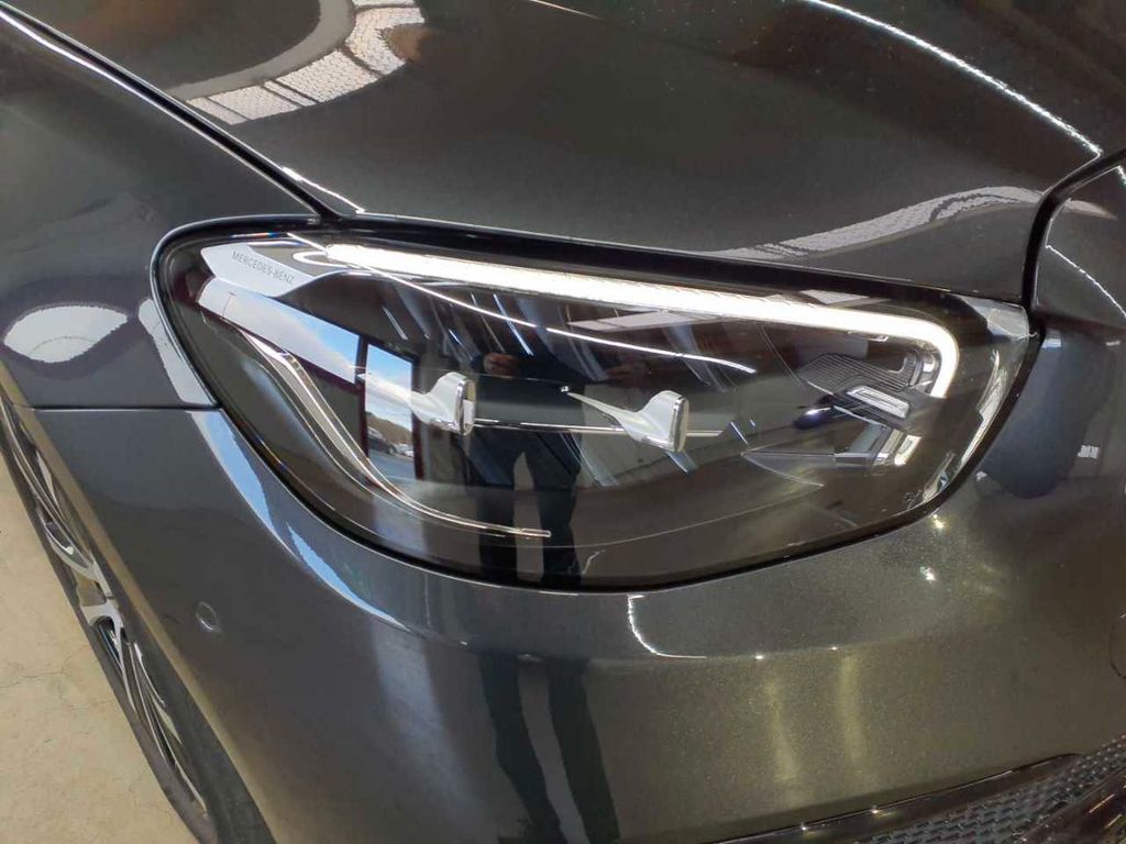 Mercedes-Benz E 300 2022