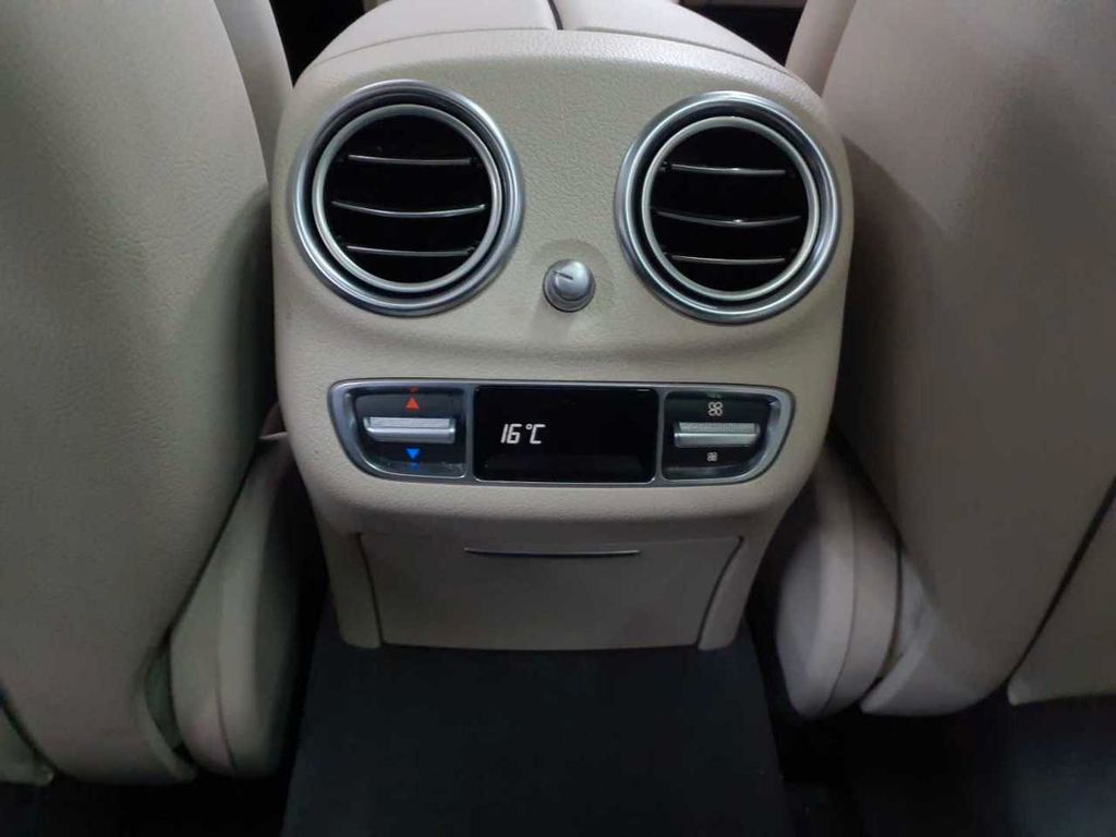 Mercedes-Benz E 300 2022