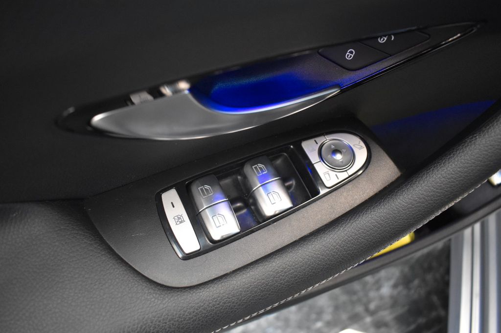 Mercedes-Benz E 220 2021