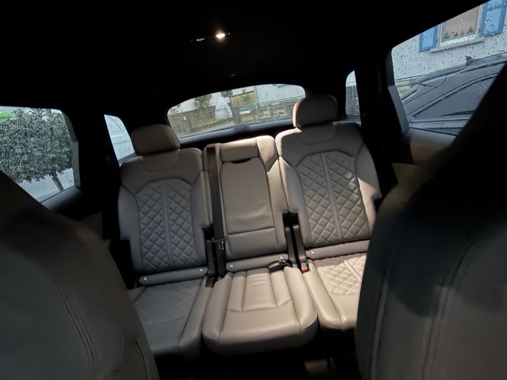 Audi SQ7 2022