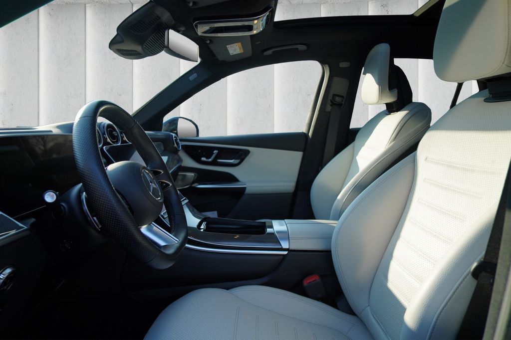 Mercedes-Benz GLC 300 2023