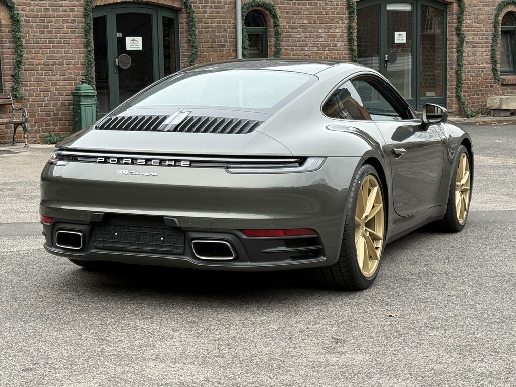 Porsche 992 2024