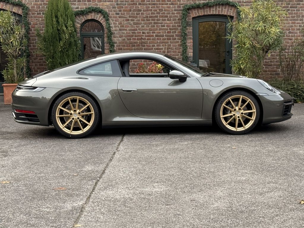 Porsche 992 2024