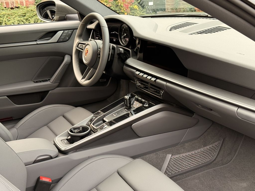 Porsche 992 2024