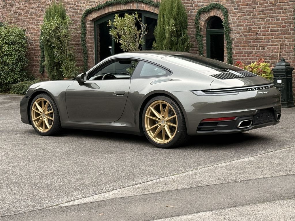 Porsche 992 2024