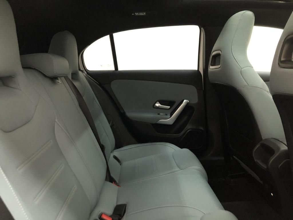 Mercedes-Benz A 250 2025