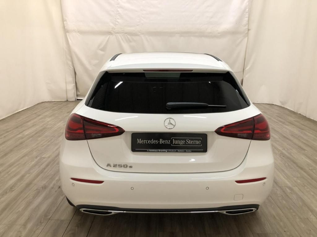 Mercedes-Benz A 250 2025