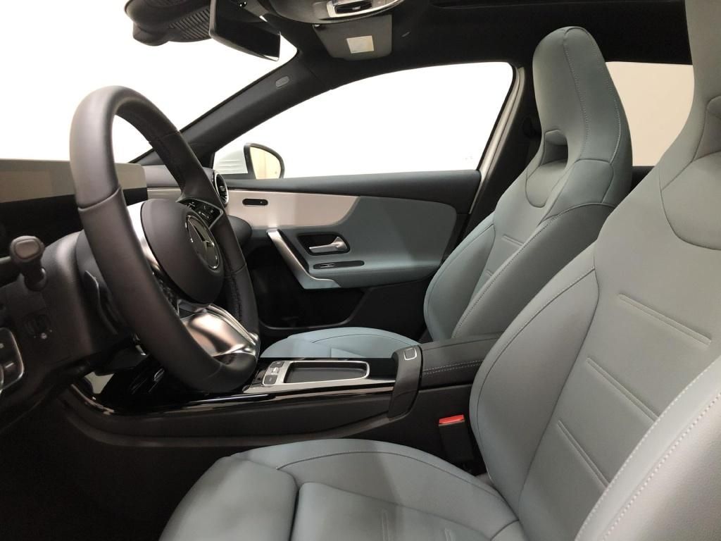 Mercedes-Benz A 250 2025