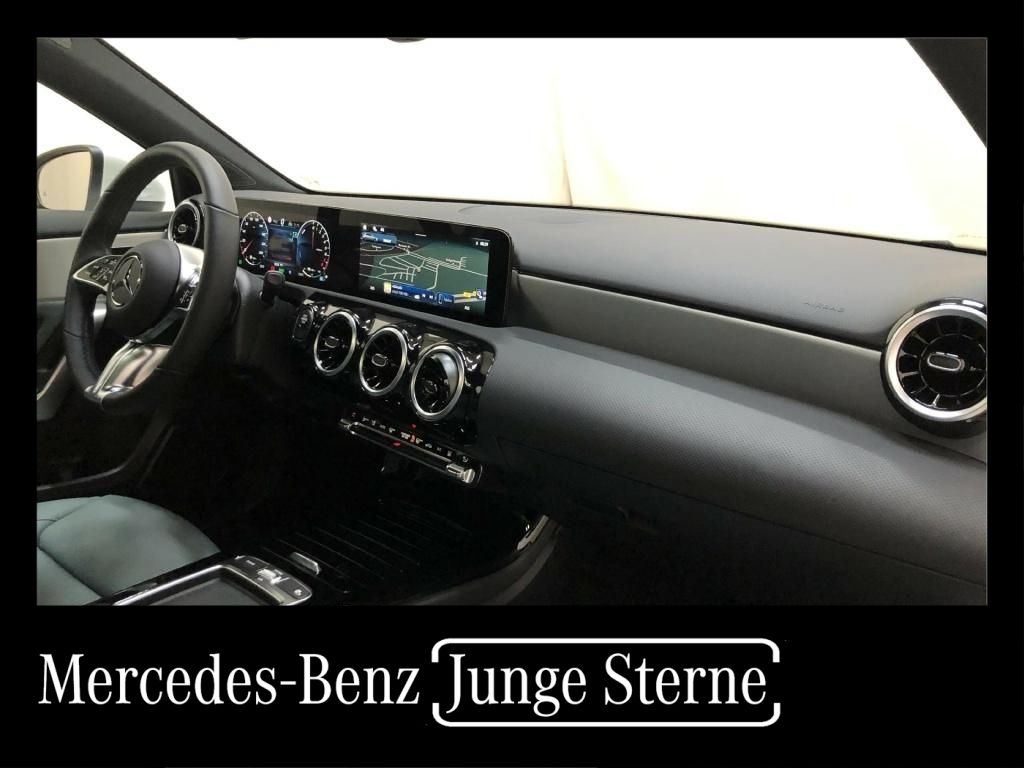 Mercedes-Benz A 250 2025
