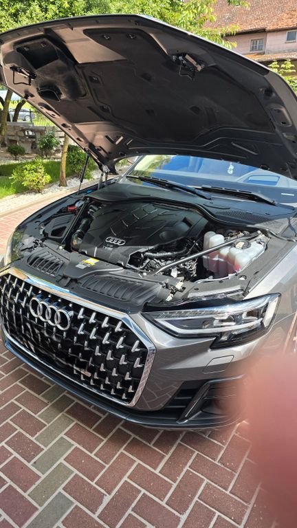 Audi A8 2022
